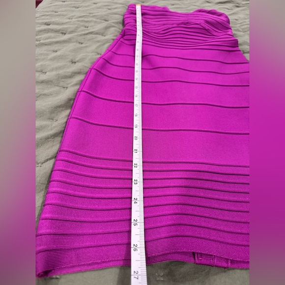 Herve Leger purple strapless bodycon dress - Picture 6 of 6